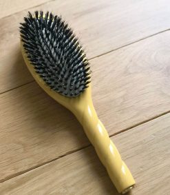 Wholesale La Bonne Brosse Brosse N.02 L'Indispensable Soin & Demelage Jaune Safran