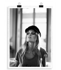 Online Image Republic Portrait Camille "Casquette" - Tirage Exclusif