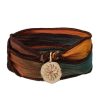 Online Catherine Michiels Bracelet En Soie Et Charm Peace & Health En Bronze